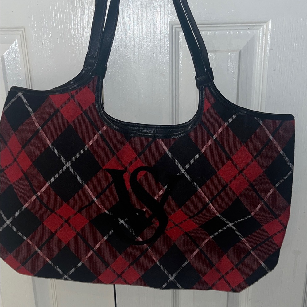 Victoria's Secret Plaid Tote in Red and Black large nwot